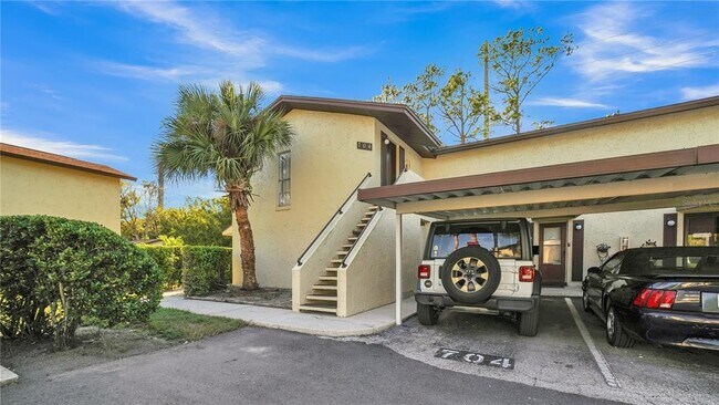 Building Photo - 501 E Bay Dr