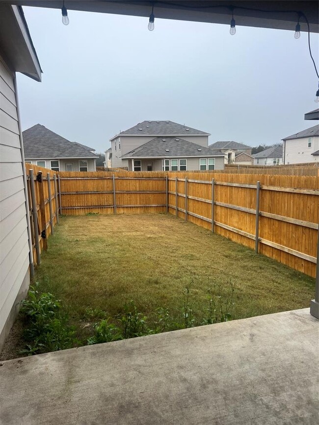 Building Photo - 848 Long Run