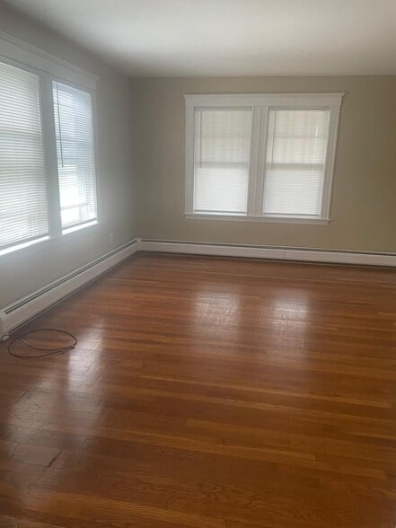 Primary Photo - 108 N Central Ave