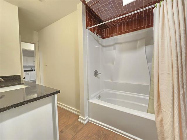 Building Photo - 2126 Ramsey Ave