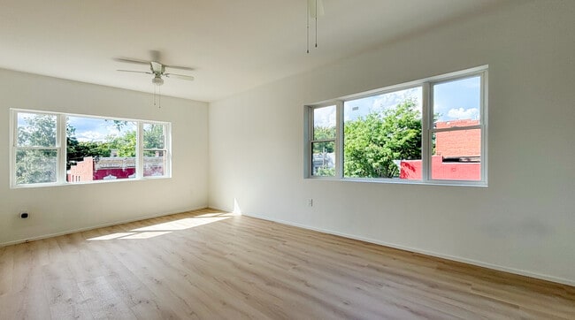 Living room - 3154 6th Ave