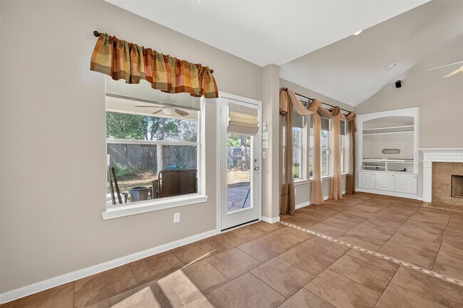 Building Photo - 26439 Sundown Cove Ln