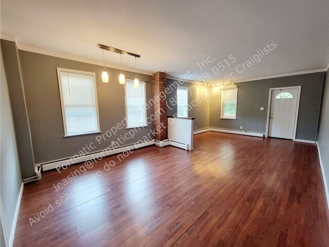 Building Photo - 7-9-11 Tobin Ln