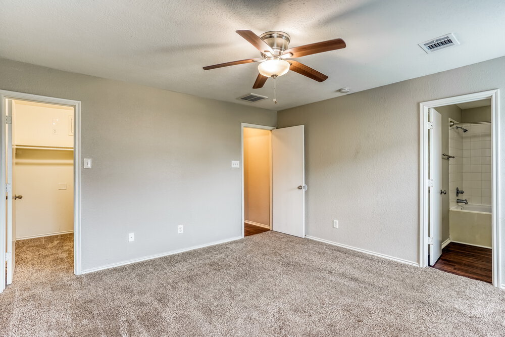 Building Photo - 20619 Tayman Oaks Dr