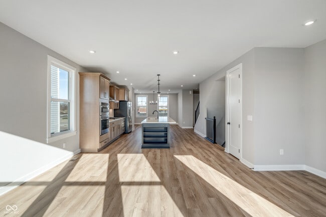 Building Photo - 414 Elite St