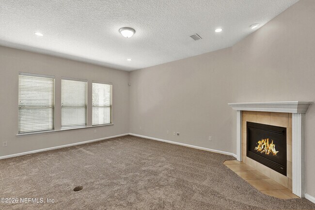 Building Photo - 14422 Christen Dr S
