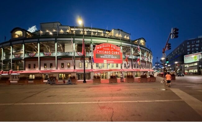 Building Photo - 3745 N Seminary Ave