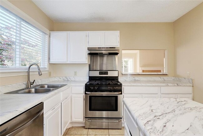 Building Photo - 6223 Avery Island Ave