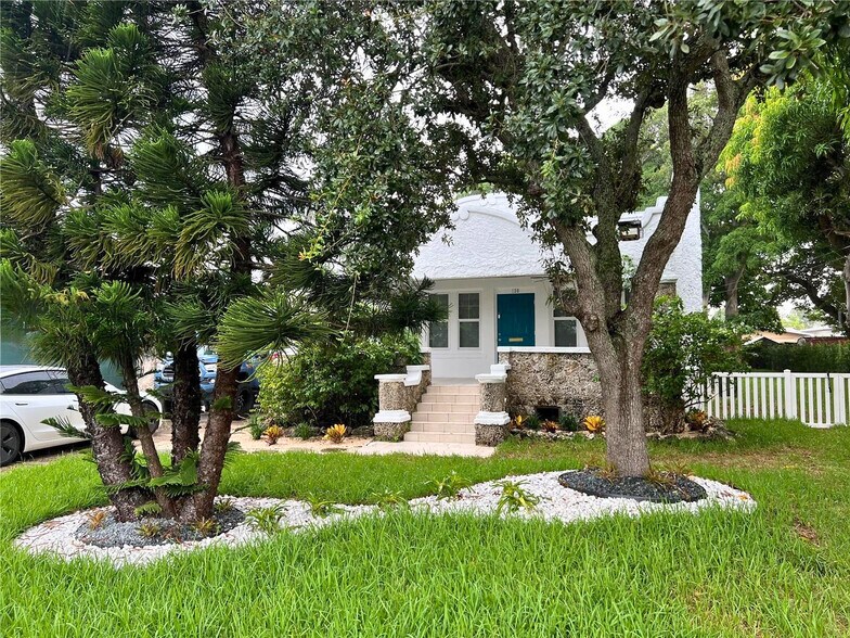 Primary Photo - 130 SW 1st Ave