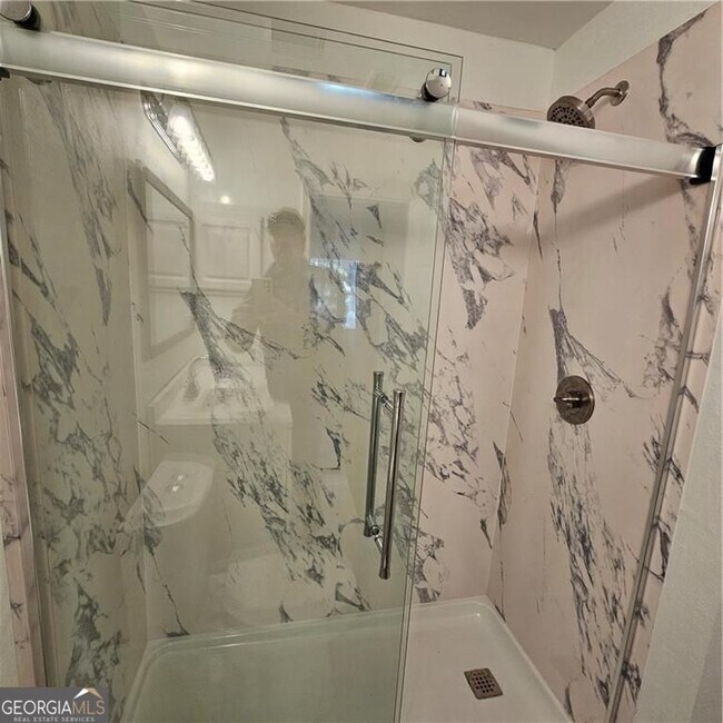 Building Photo - 3655 Habersham Rd NE