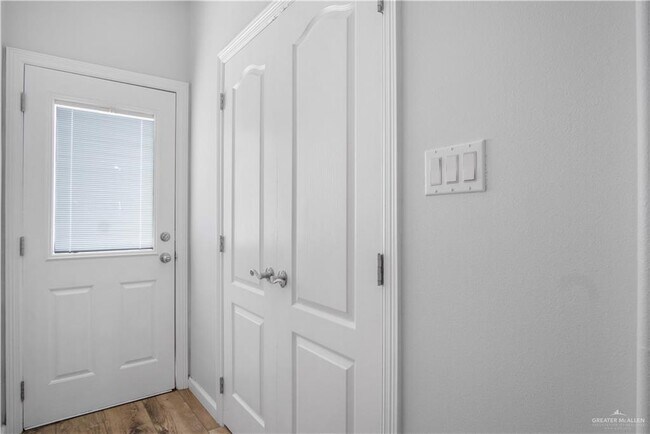 Building Photo - 15 West Dr