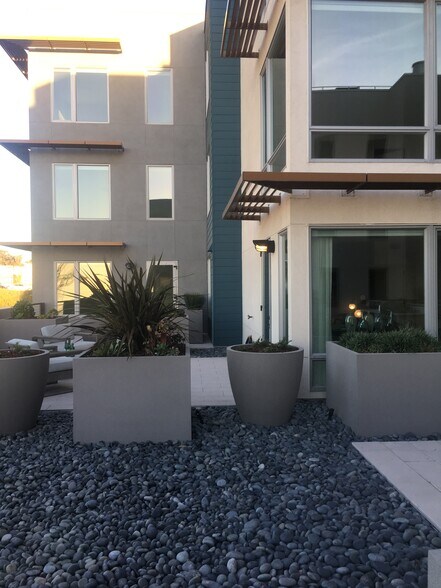 Building Photo - 51 Innes Ct