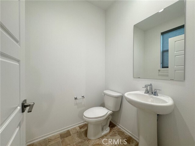 Building Photo - 11016 Summertree Dr