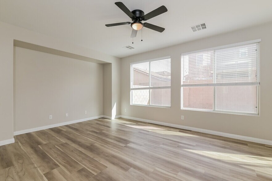 Building Photo - 995 Klamath River Ave