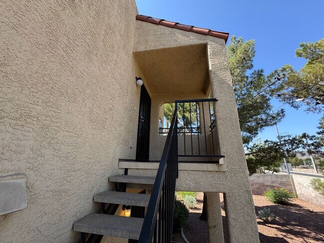 Building Photo - Stylish Remodeled 2-Bedroom Condo with Bal...