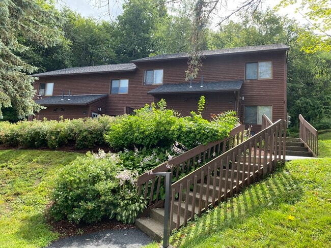 Building Photo - 103 Village Heights Rd