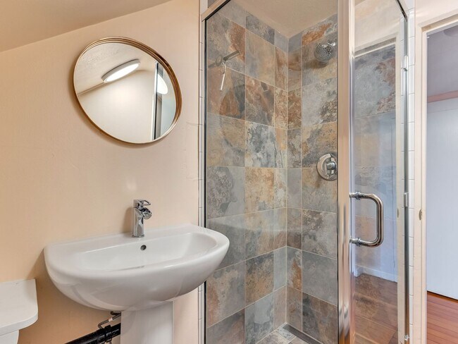 Building Photo - 3088 Harrison Ave