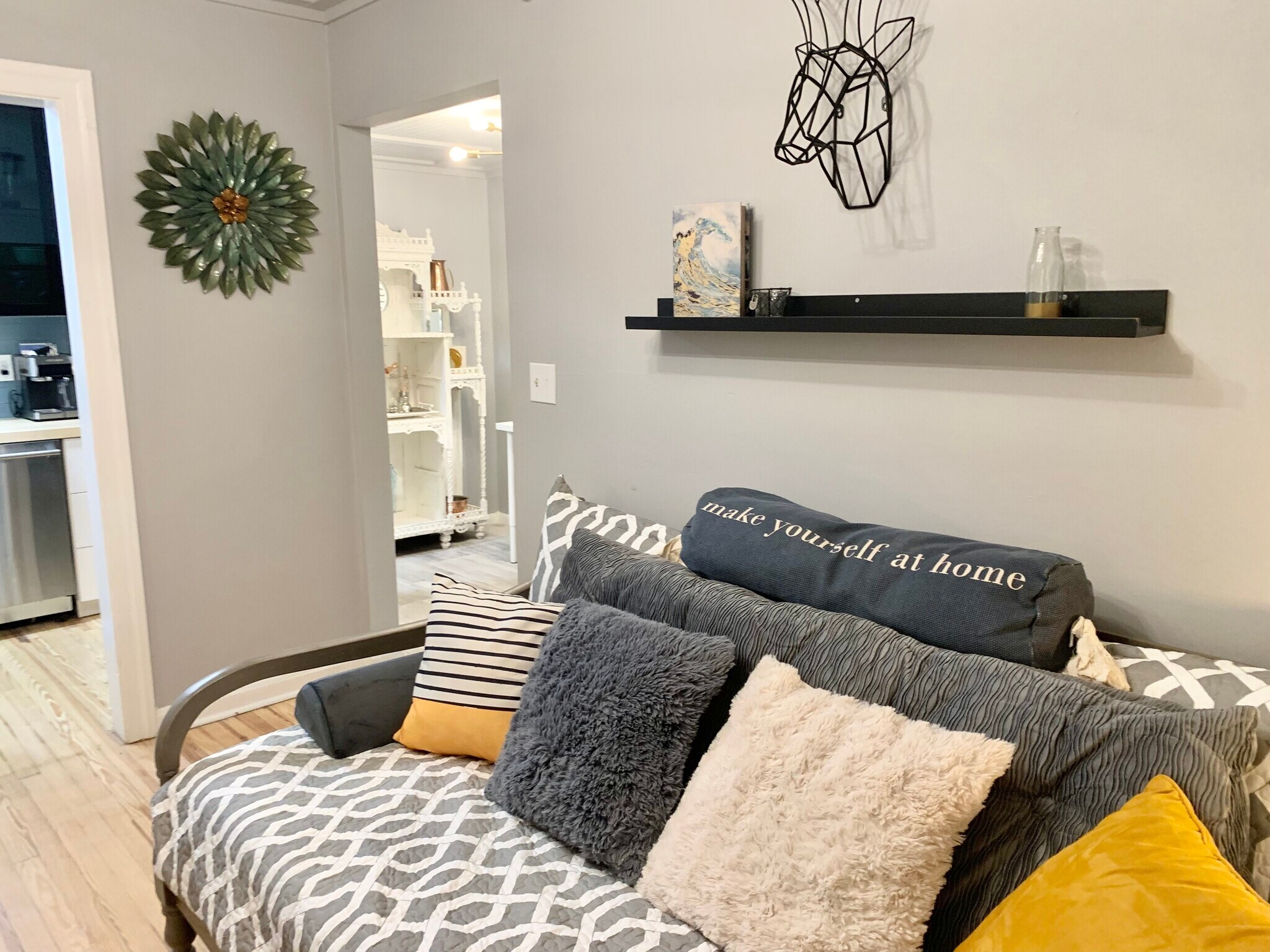 UPGRADE! Dual Recline Love Seat - NOT PICTURED - 1636 Larue Ave