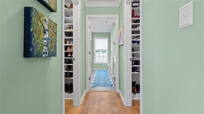 Building Photo - 504 Beneficial Dr