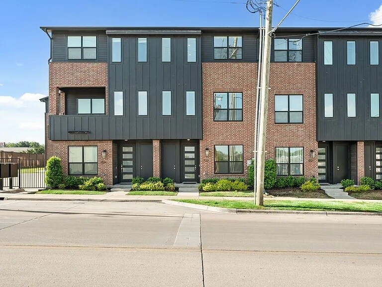 Building Photo - 1733 W Cantey St