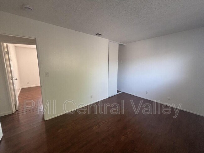 Building Photo - 1451 Denver Ave