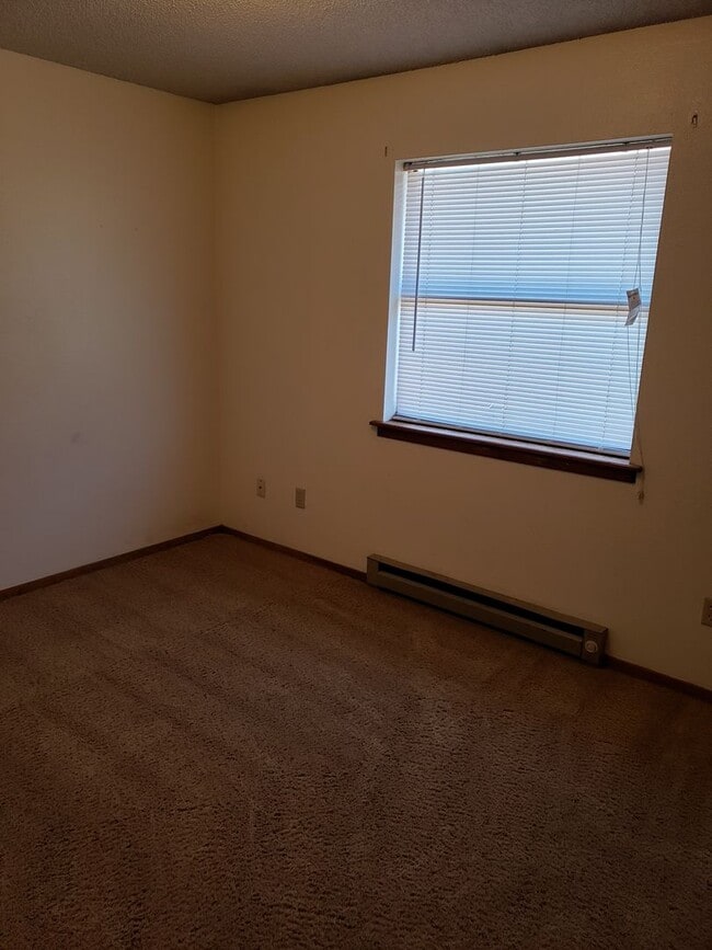 Building Photo - TRIPLE C - 921