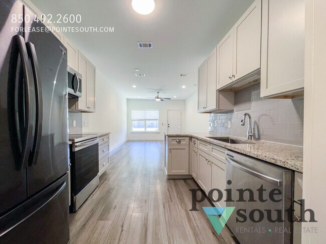 Building Photo - 6218 Ferguson Dr