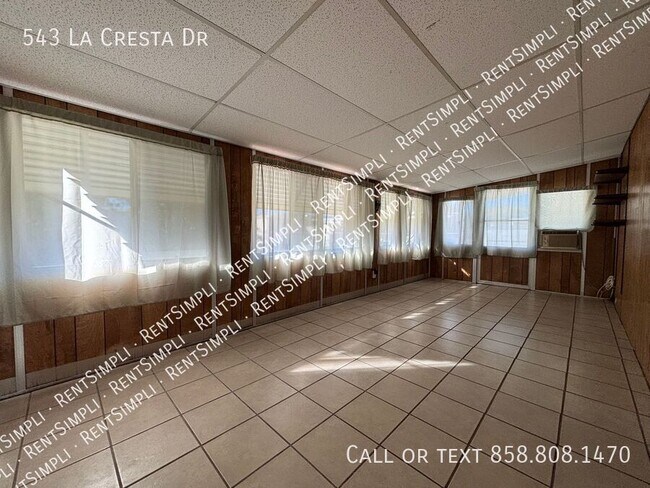 Building Photo - 543 La Cresta Dr