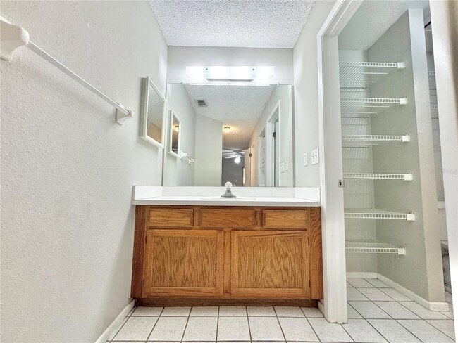 Building Photo - 8302 Waterview Way