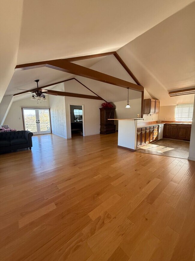 Building Photo - Dual Family Living - Horse Property - In Law Quarters