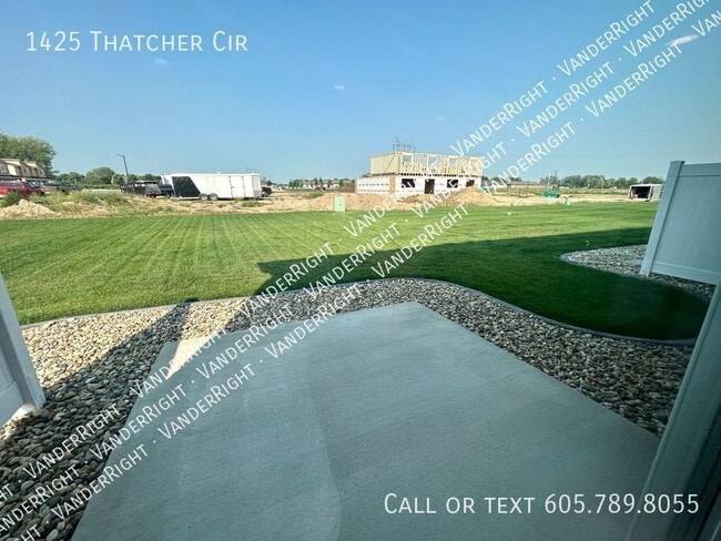 Building Photo - 1425 Thatcher Cir
