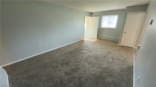 Building Photo - 229 Brunswick Dr
