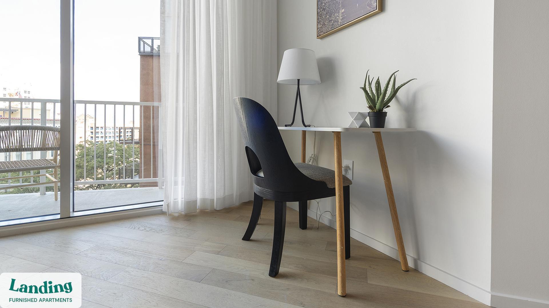 Building Photo - 143 E Commerce St