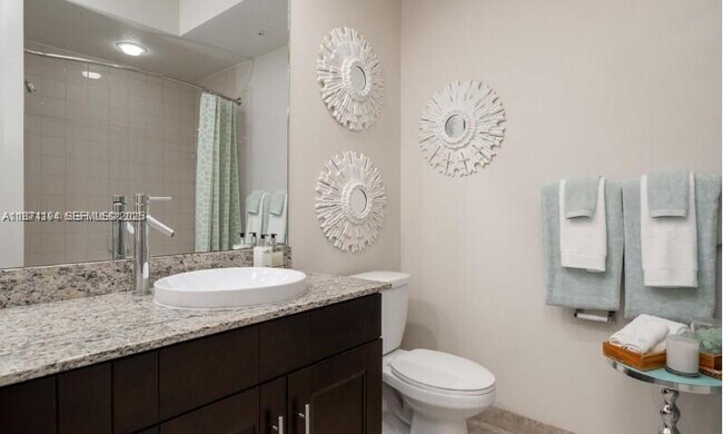 Building Photo - 320 Franklin Club Dr