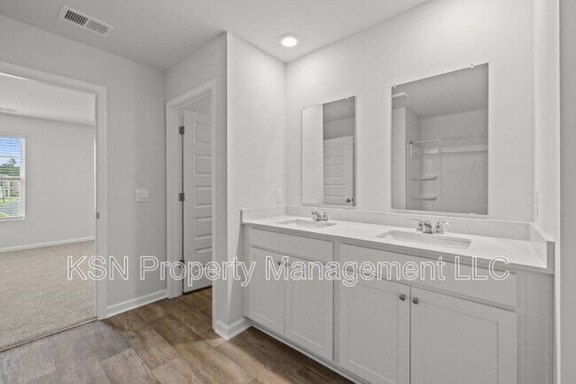 Building Photo - 129 Azure Dr
