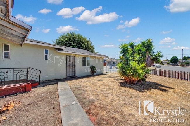 Building Photo - 178 Janice St