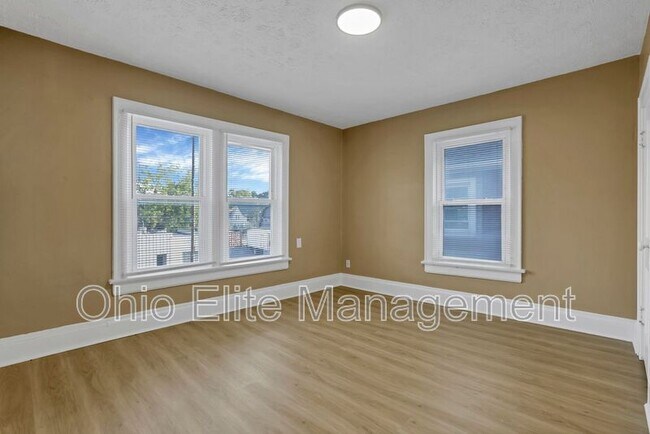 Building Photo - 2545 Sullivant Ave