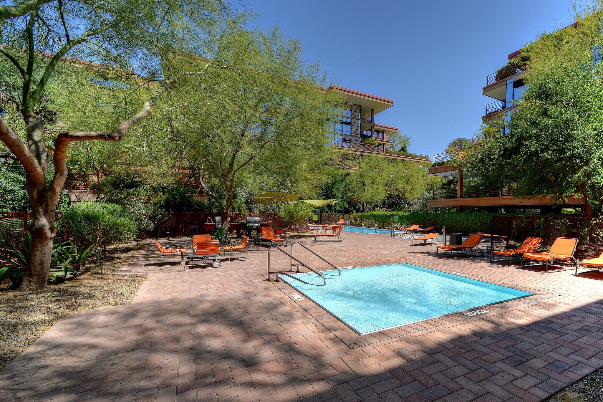 Building Photo - 7141 E Rancho Vista Dr