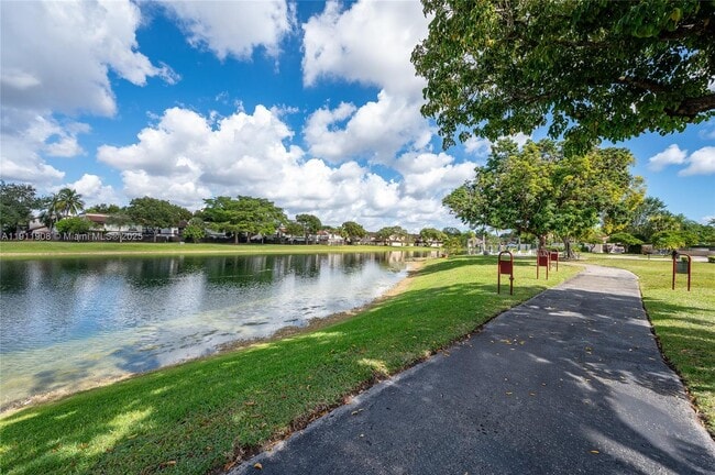 Building Photo - 11339 SW 132nd Pl