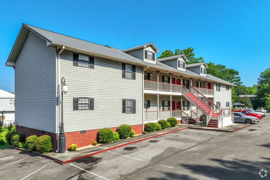 Exteriors - Magnolia Terrace Apartments