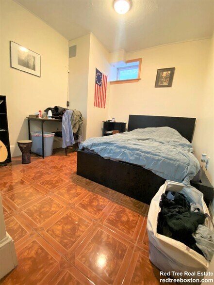 Building Photo - 71 Babcock St