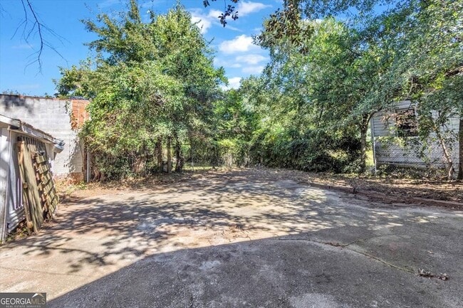 Building Photo - 1943 Heckle St