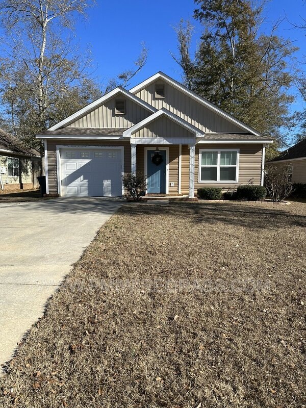 Building Photo - 214 Winterberry Way