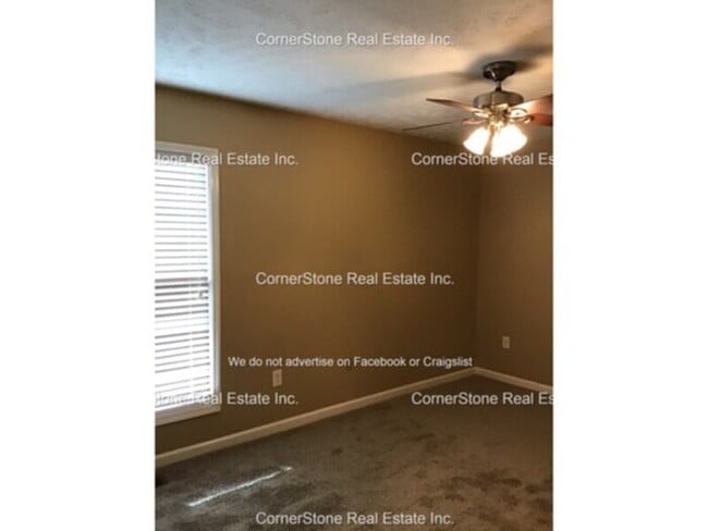 Building Photo - 330 Nettletree Ln