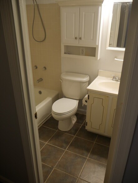 Building Photo - 322 Reneau Way