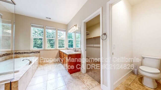 Building Photo - 14600 Jomark Ln