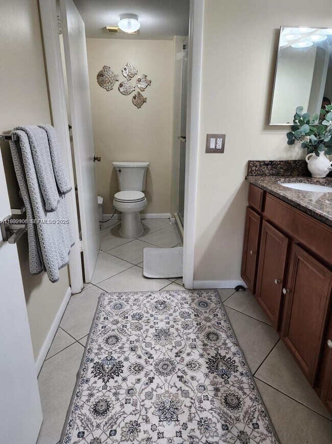 Building Photo - 21951 Soundview Terrace