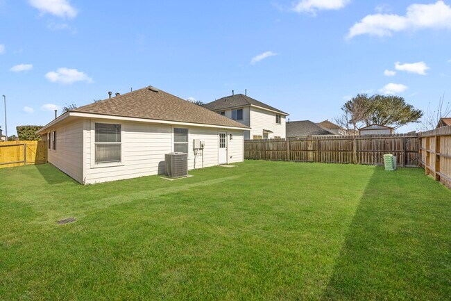 Building Photo - 8922 Aspen Trace Ln