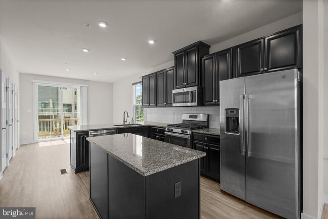 Building Photo - 7735 Steatite Ln