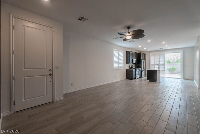 Building Photo - 8243 Vino Merlot Ave
